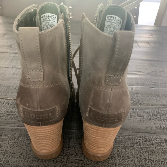 Women's Sorel JOAN UPTOWN LACE Leather Boots Size 8 KHAKI Like New Preloved - Picture 2 of 13